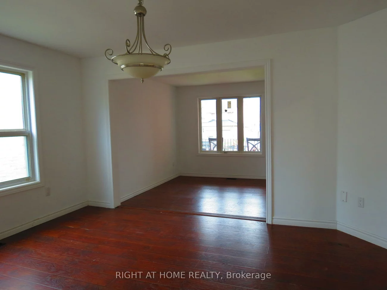 302, Stanley, East Bayfield, Barrie