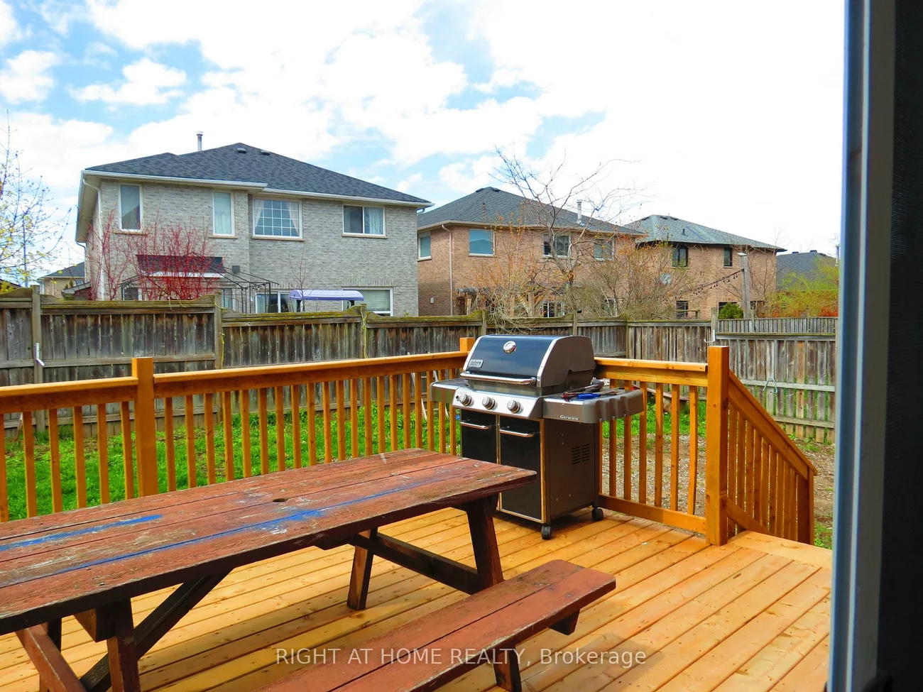 302, Stanley, East Bayfield, Barrie