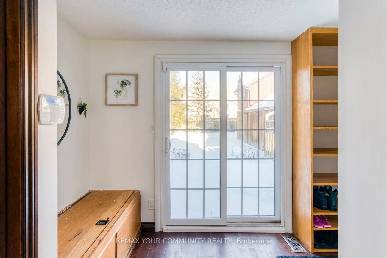 44, Brock, 400 North, Barrie