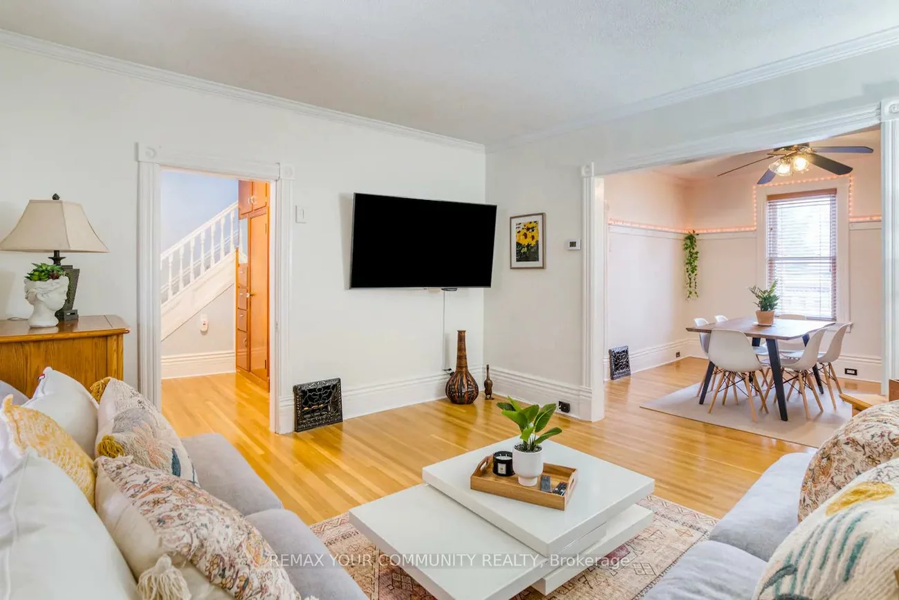 44, Brock, 400 North, Barrie