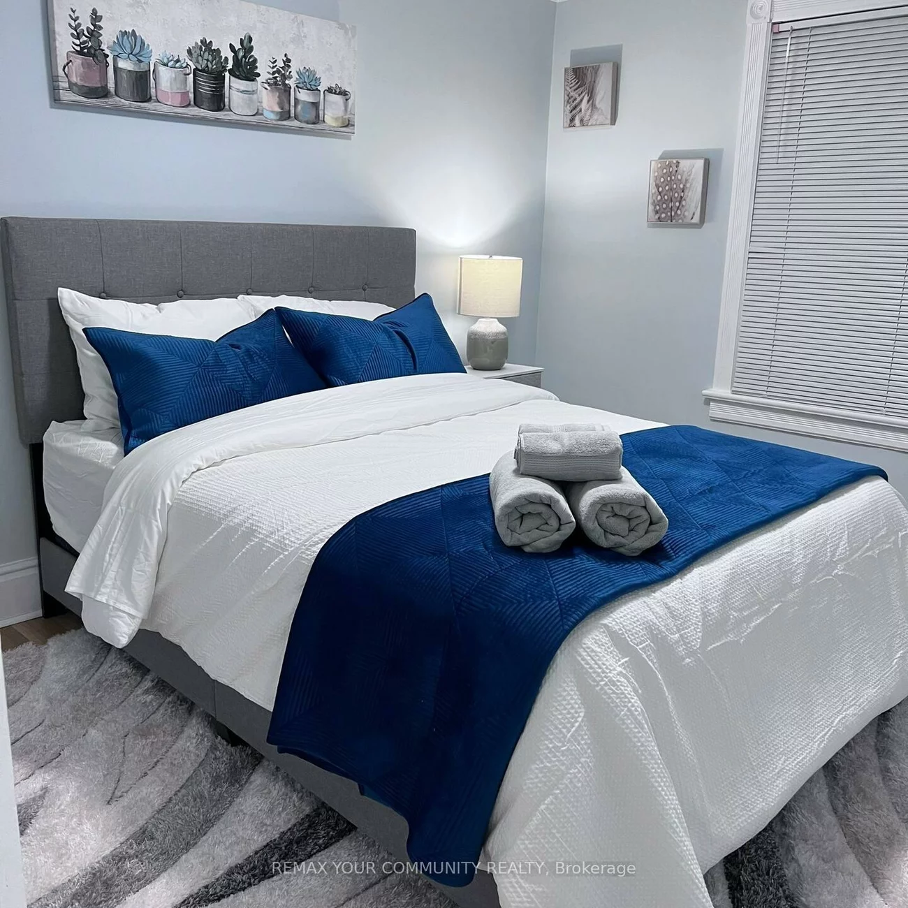 44, Brock, 400 North, Barrie