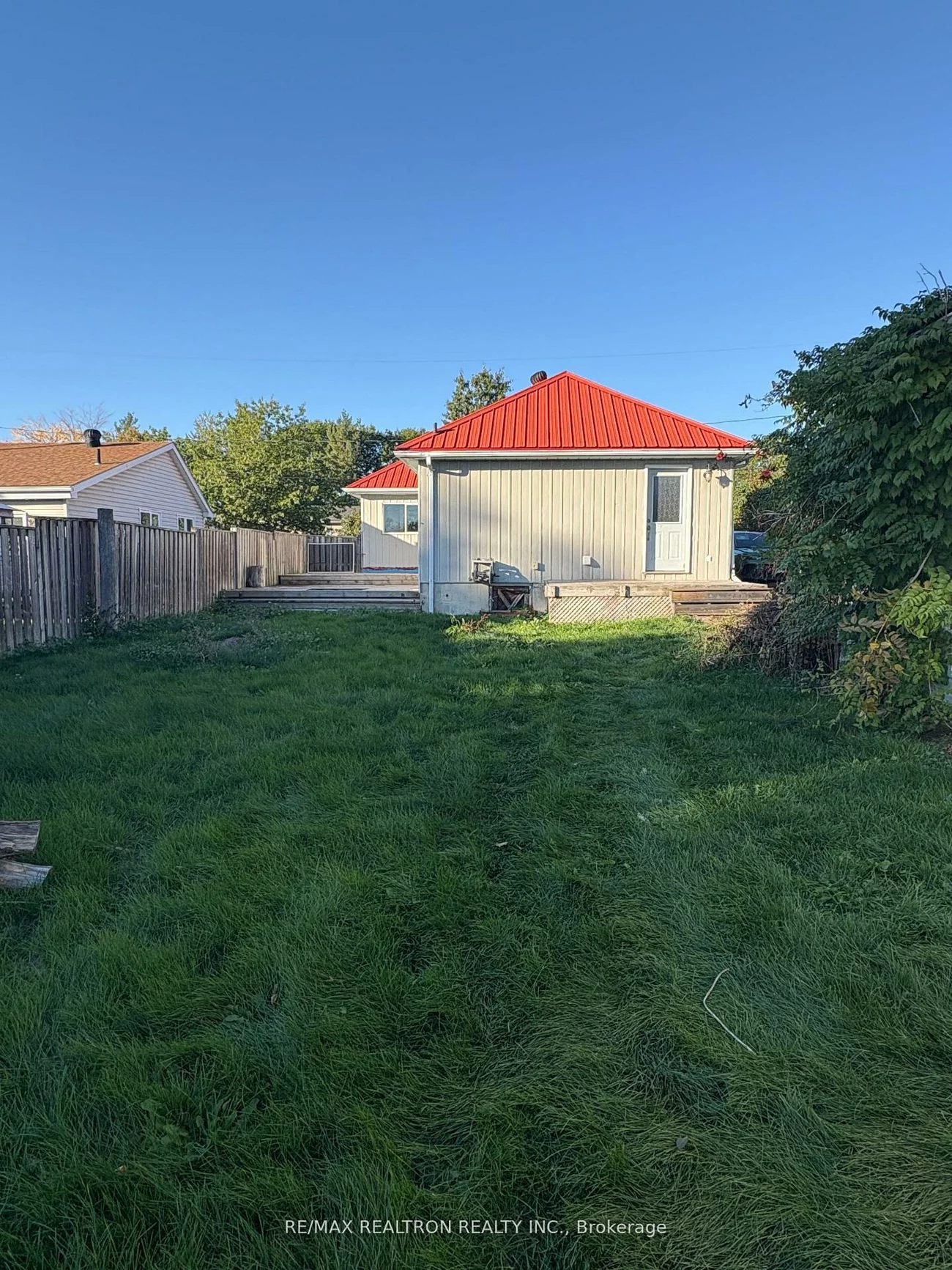 219, Southview, South Shore, Barrie