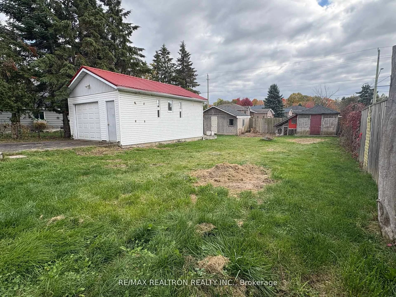 219, Southview, South Shore, Barrie