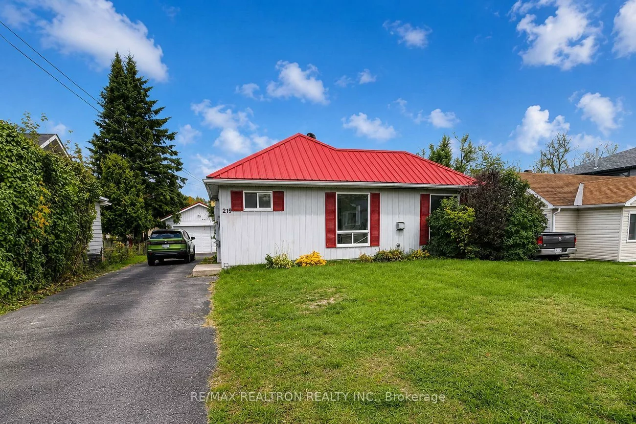 219, Southview, South Shore, Barrie