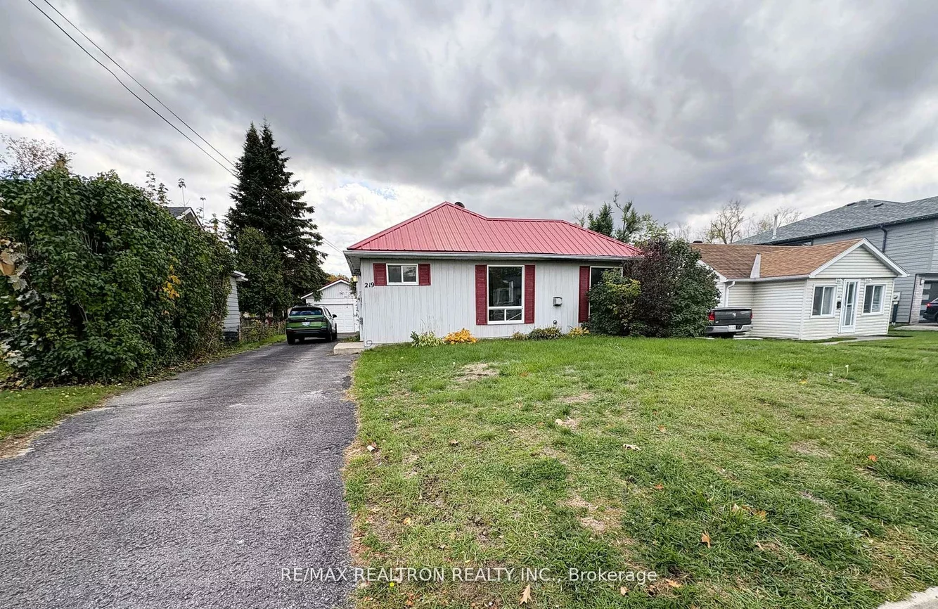 219, Southview, South Shore, Barrie