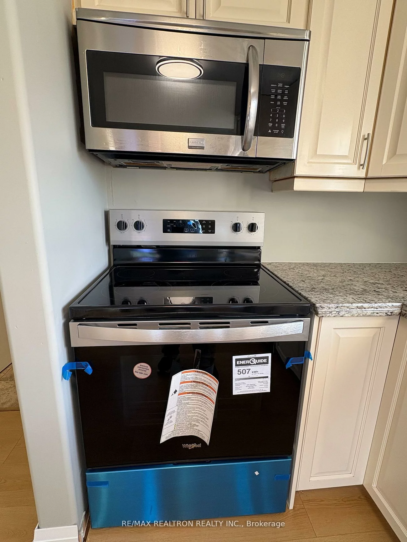 219, Southview, South Shore, Barrie