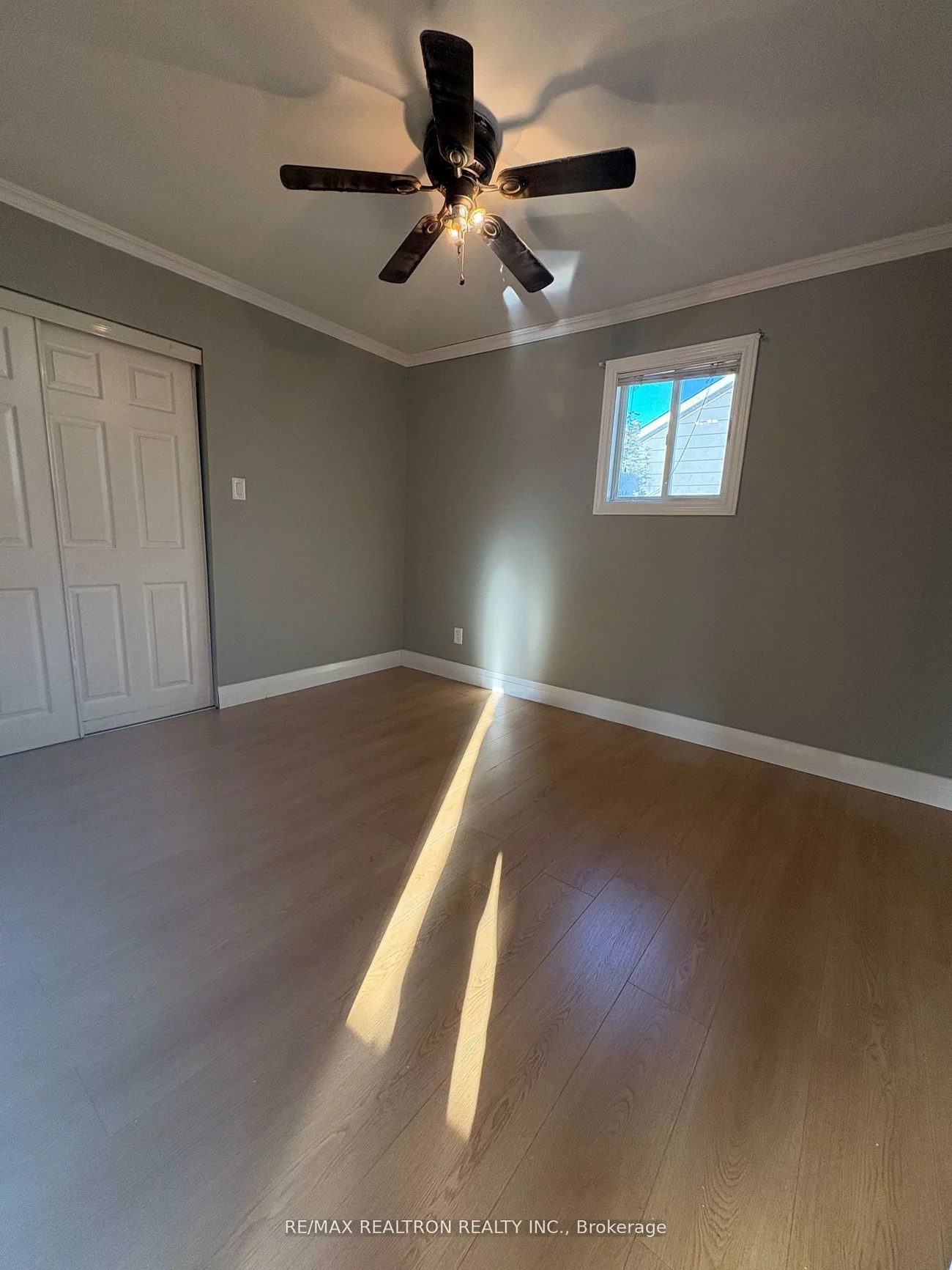 219, Southview, South Shore, Barrie