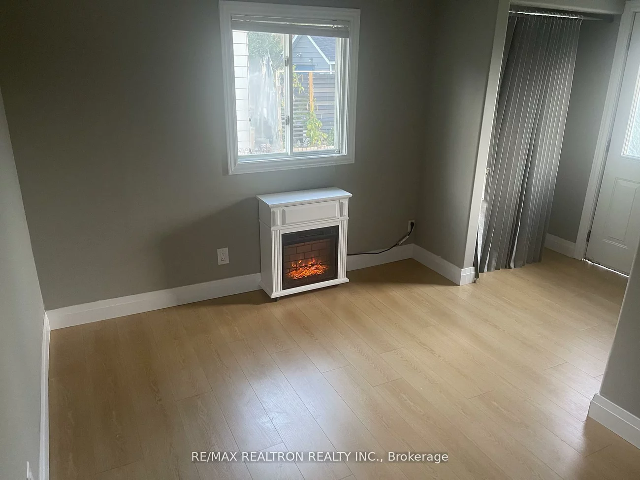 219, Southview, South Shore, Barrie