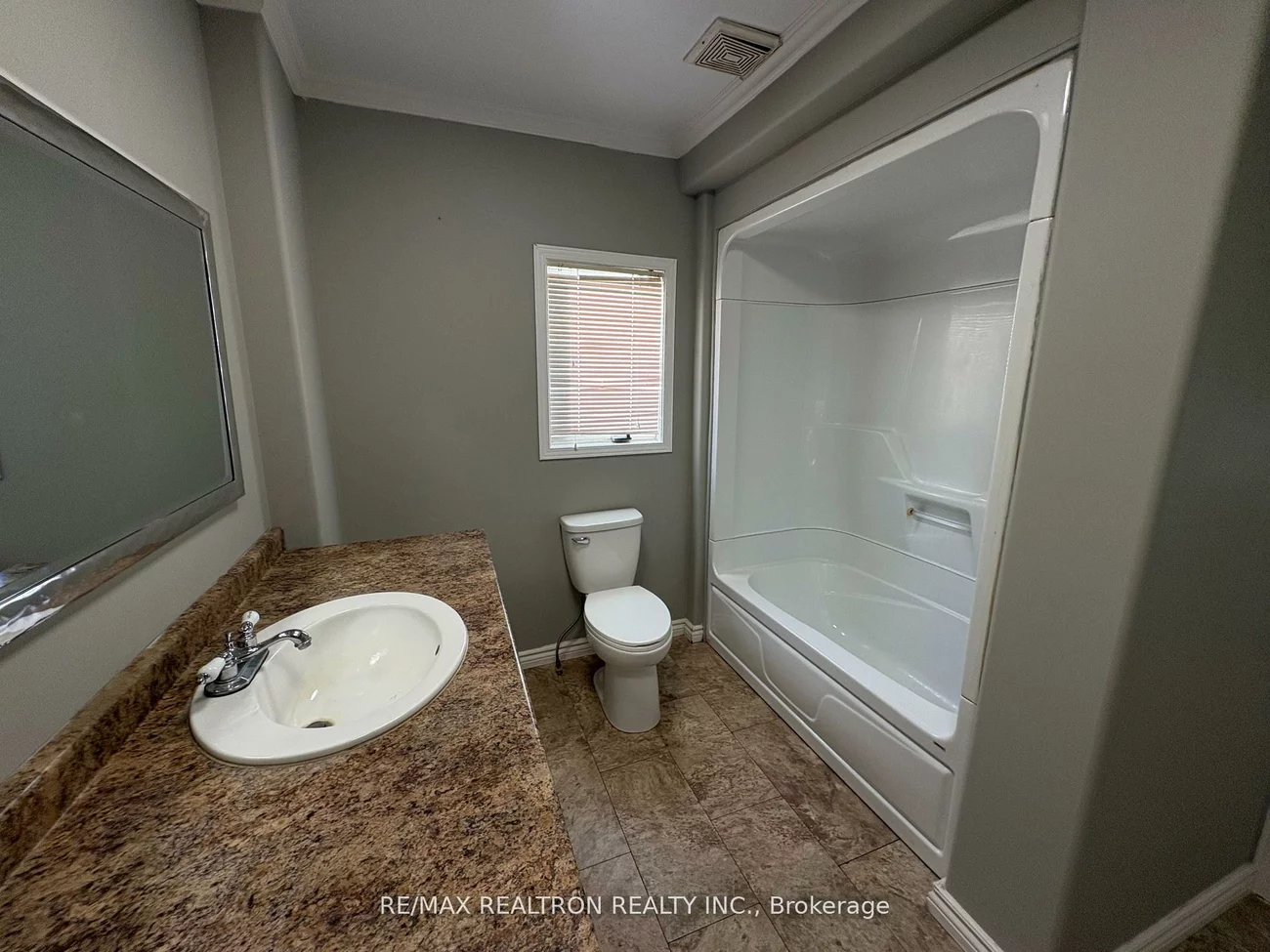 219, Southview, South Shore, Barrie