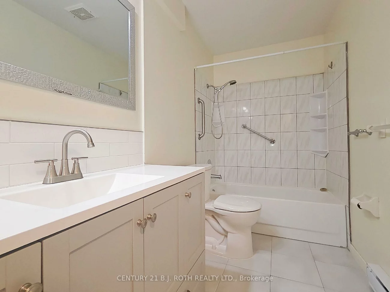 339, Blake, North Shore, Barrie