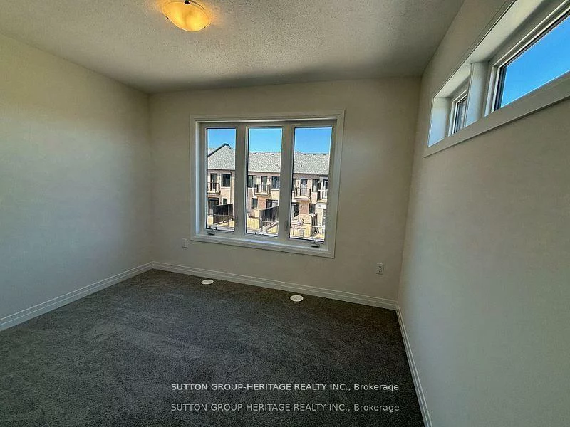 1, Cherry Hill, Painswick South, Barrie