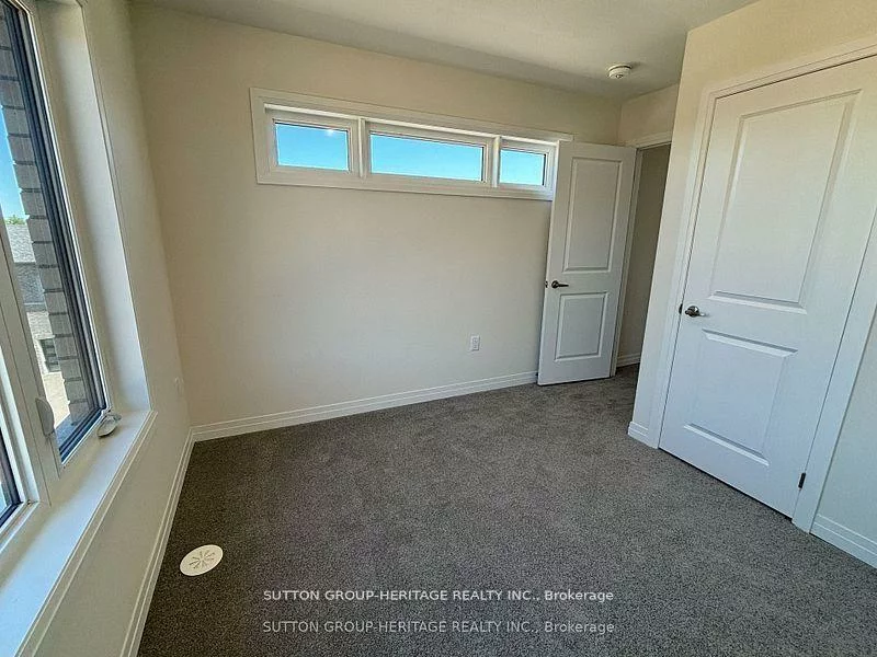 1, Cherry Hill, Painswick South, Barrie