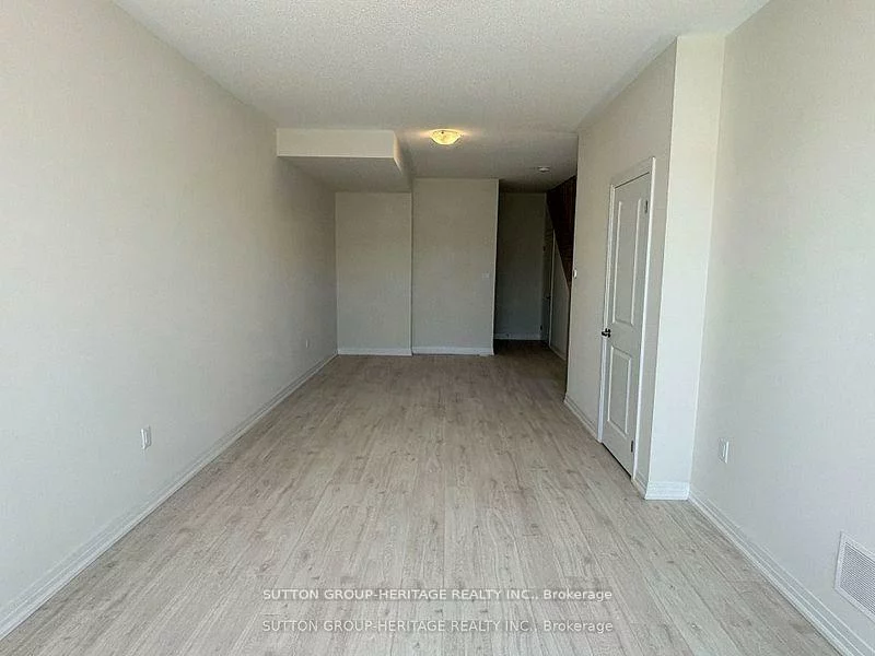 1, Cherry Hill, Painswick South, Barrie