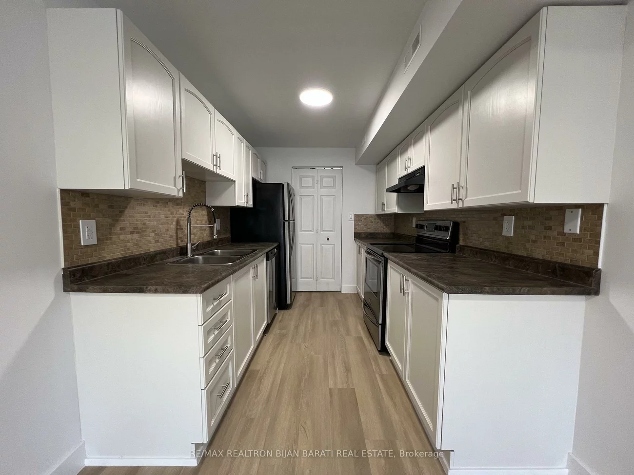 175, Stanley, East Bayfield, Barrie