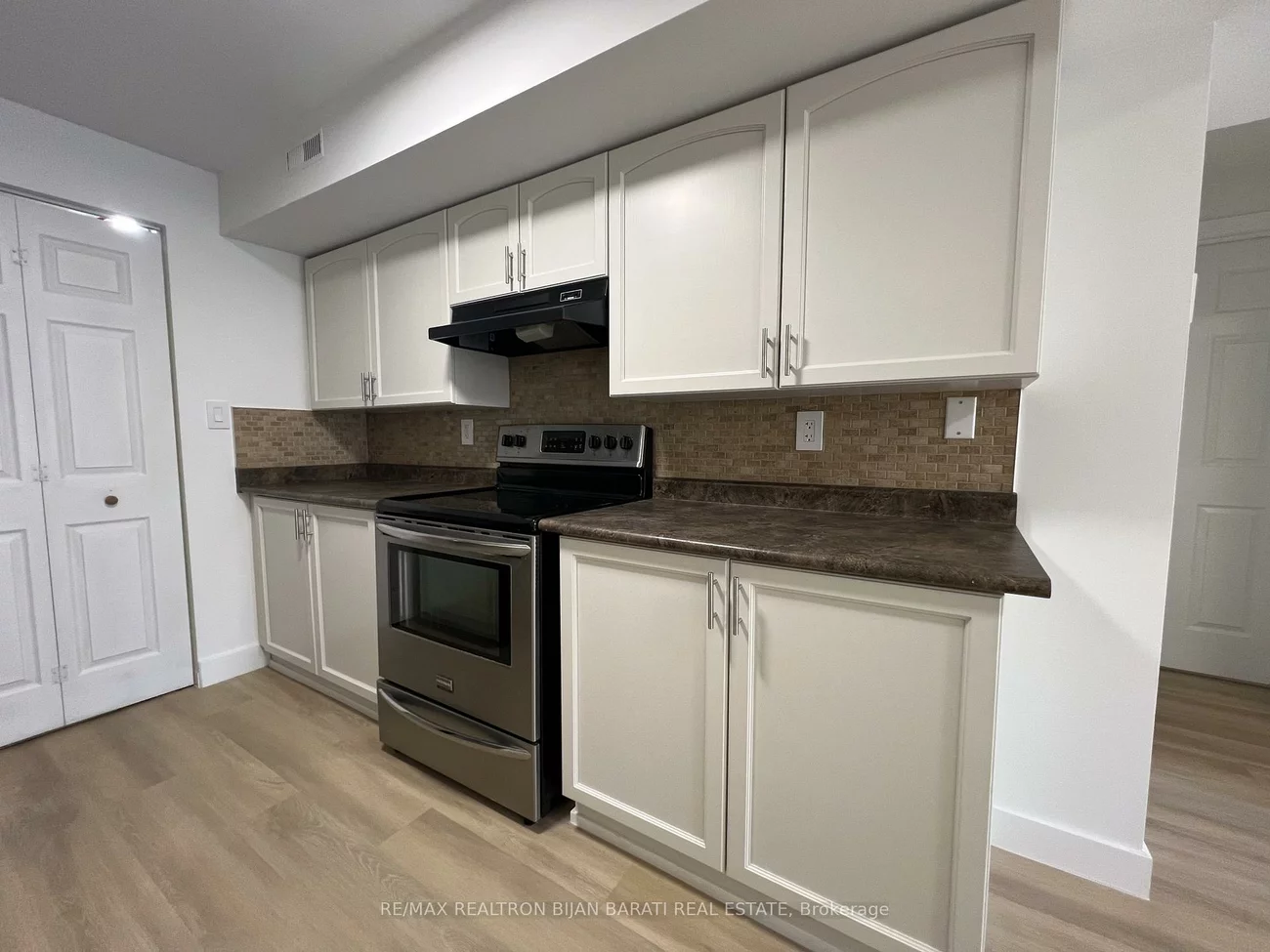 175, Stanley, East Bayfield, Barrie