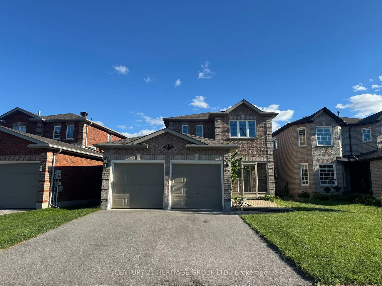 82, Kenwell, Holly, Barrie