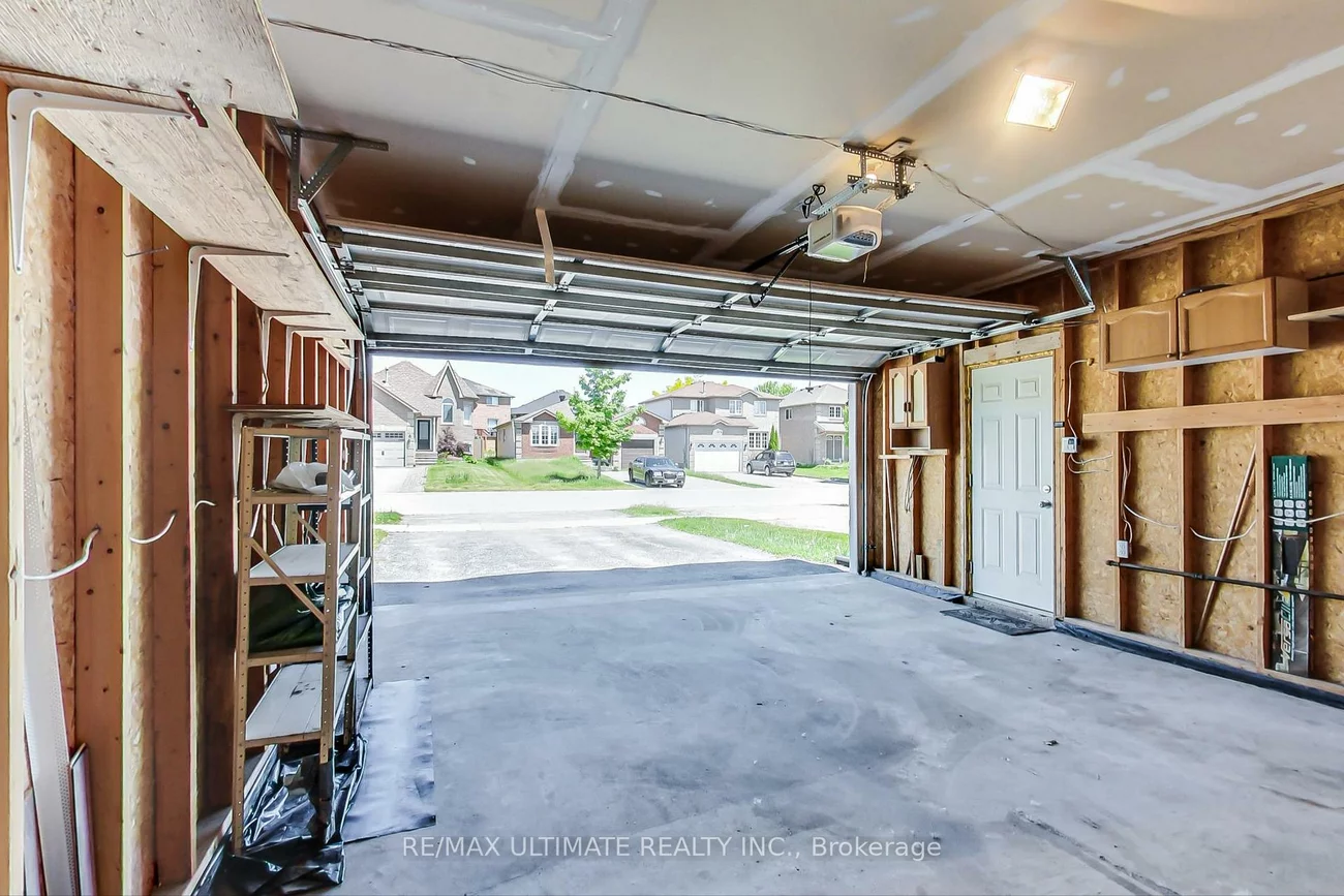 209, Dunsmore, Georgian Drive, Barrie