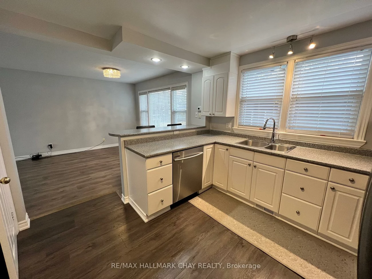 10, Bowman, Codrington, Barrie
