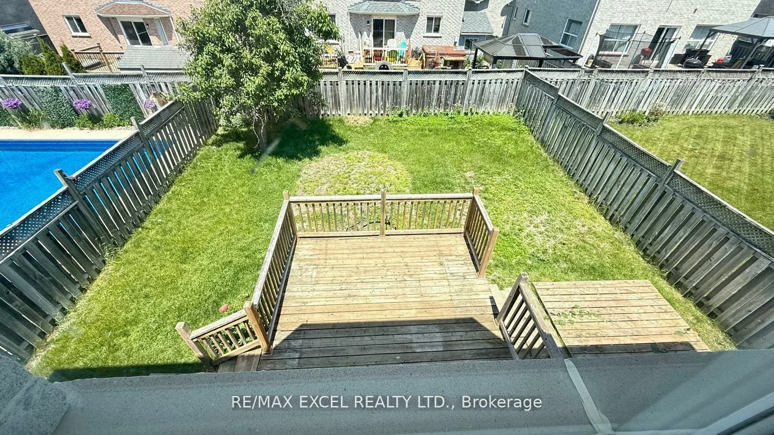 38, Shaina, Painswick South, Barrie