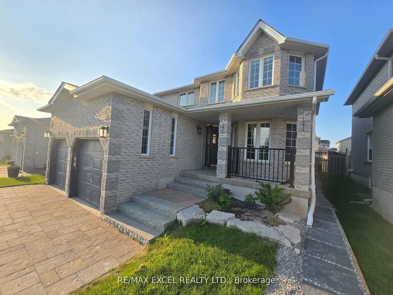 38, Shaina, Painswick South, Barrie