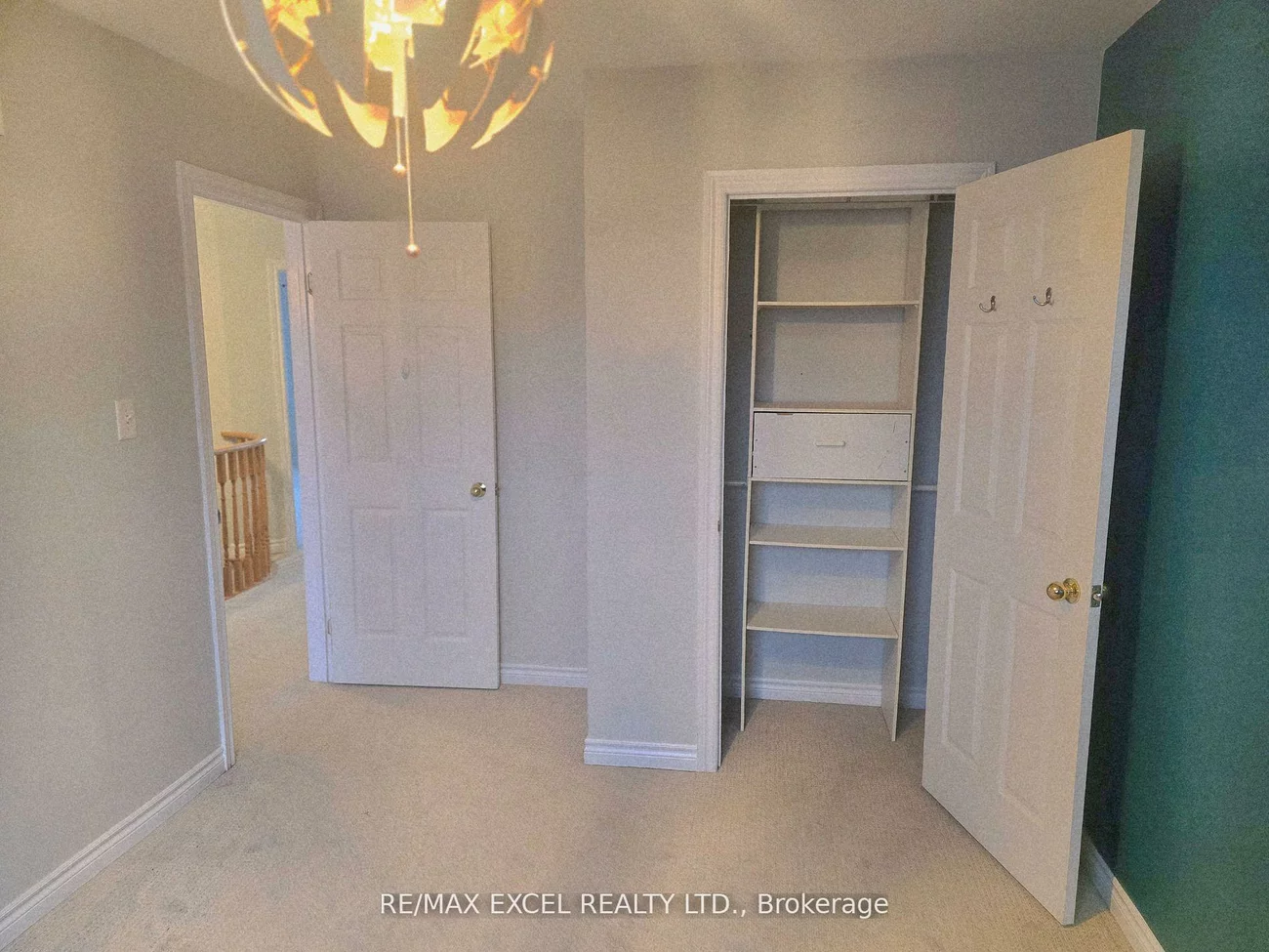 38, Shaina, Painswick South, Barrie