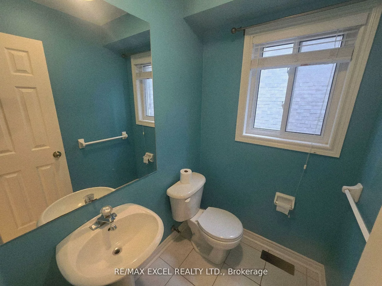 38, Shaina, Painswick South, Barrie