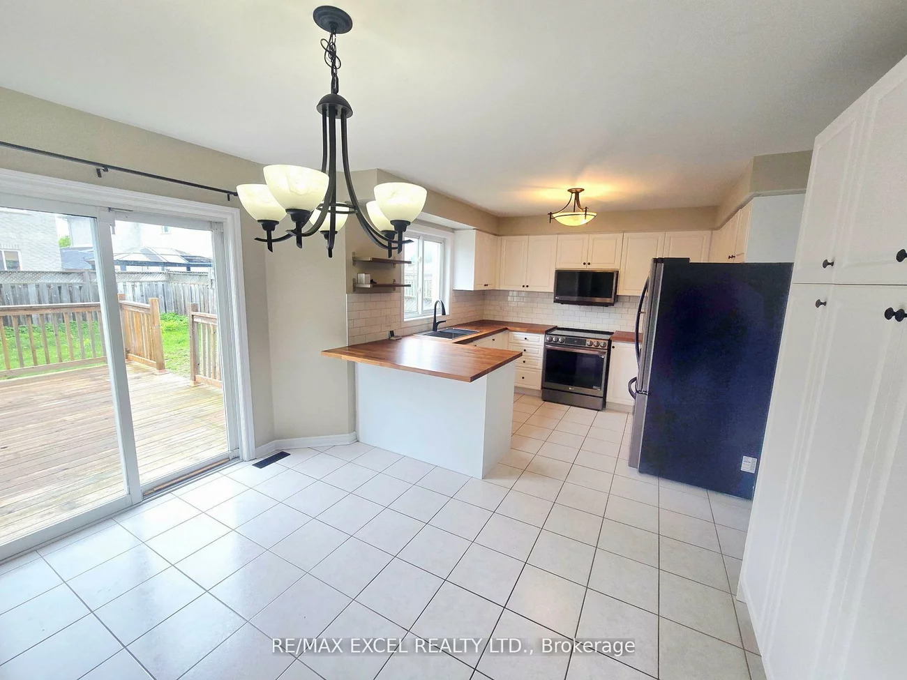 38, Shaina, Painswick South, Barrie