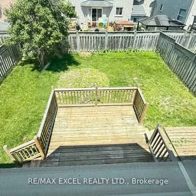 38, Shaina, Painswick South, Barrie