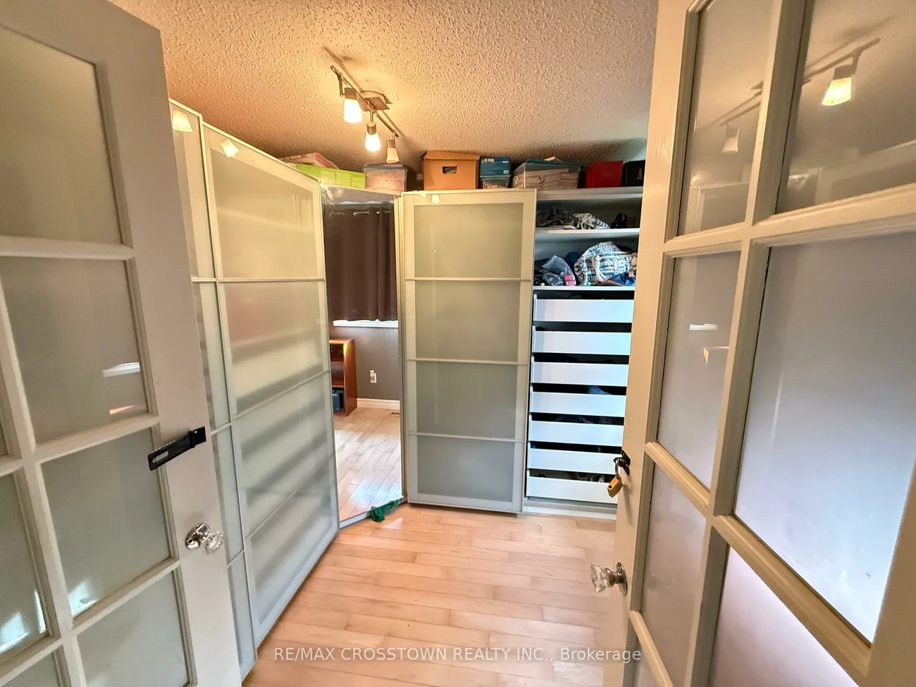 28, Austen, Letitia Heights, Barrie