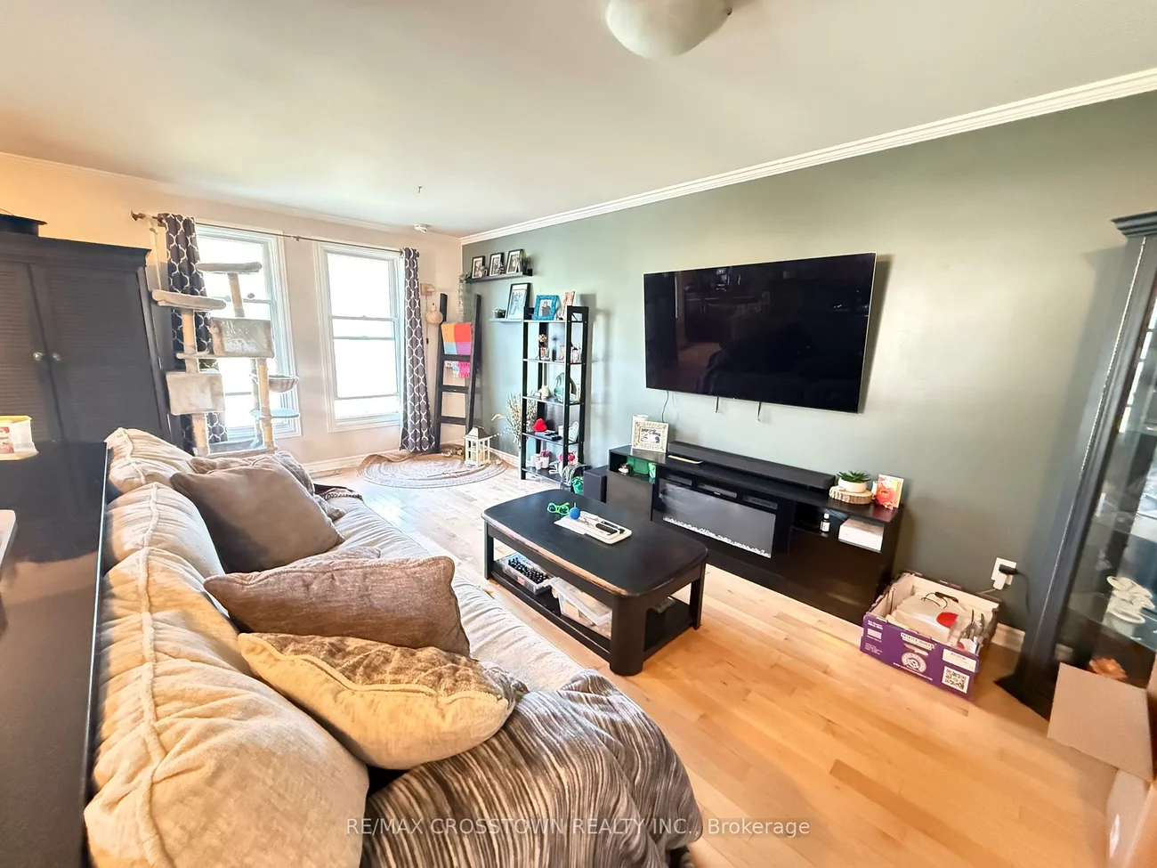 28, Austen, Letitia Heights, Barrie