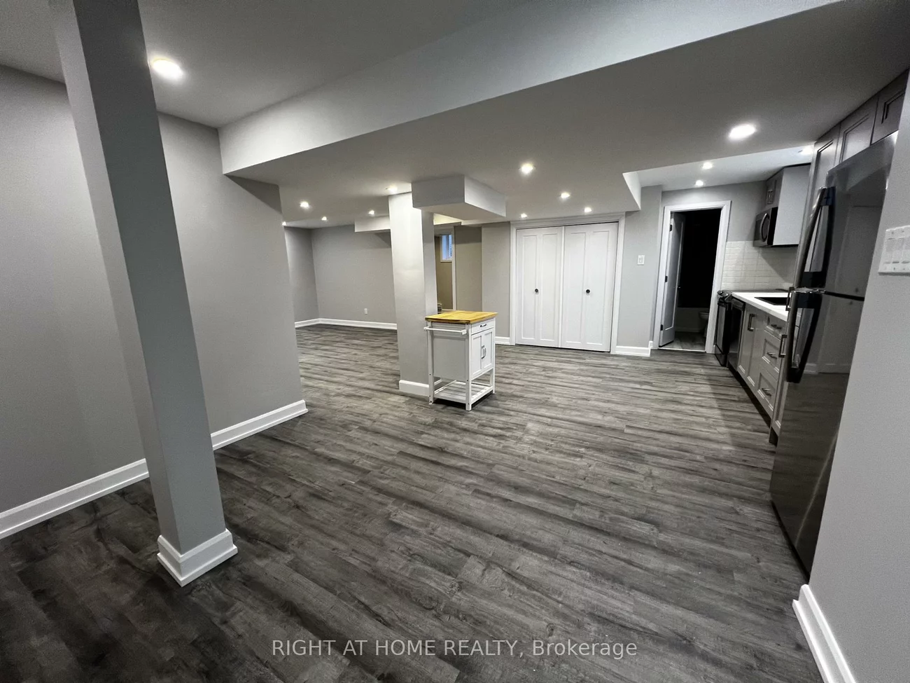 205, Cardinal, Cundles East, Barrie