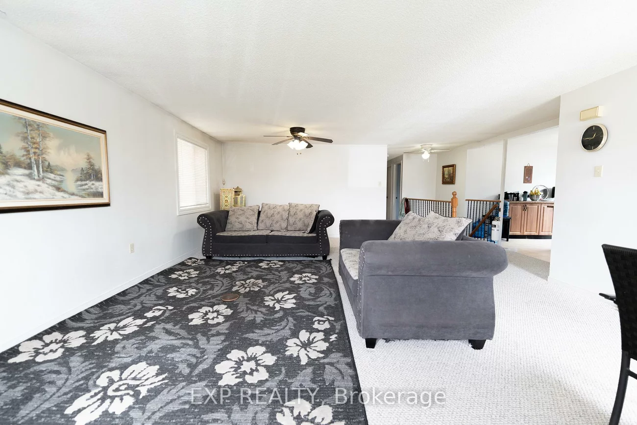 6, Hickling, Grove East, Barrie