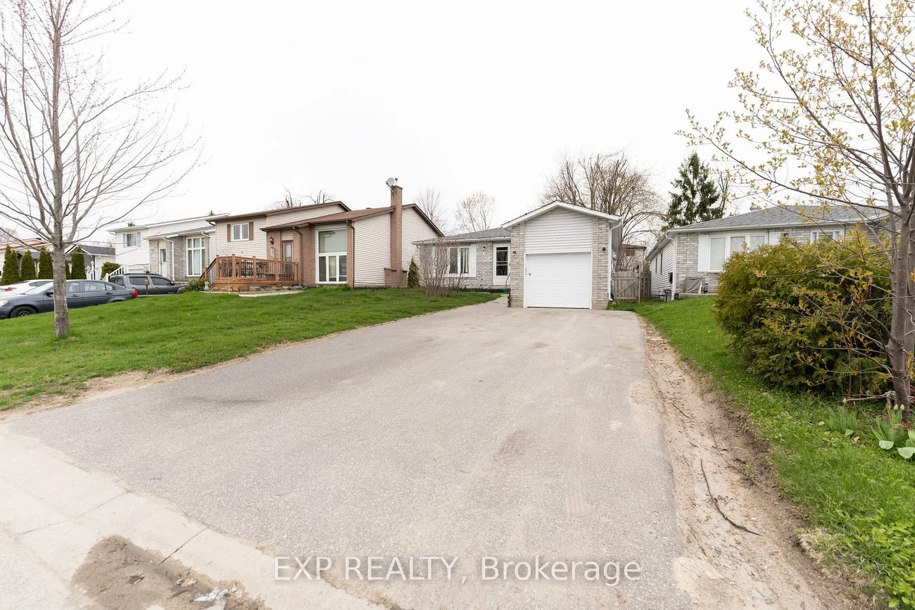 6, Hickling, Grove East, Barrie