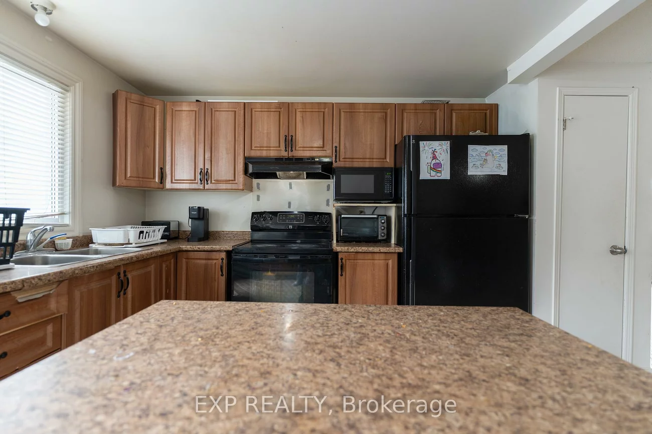 6, Hickling, Grove East, Barrie