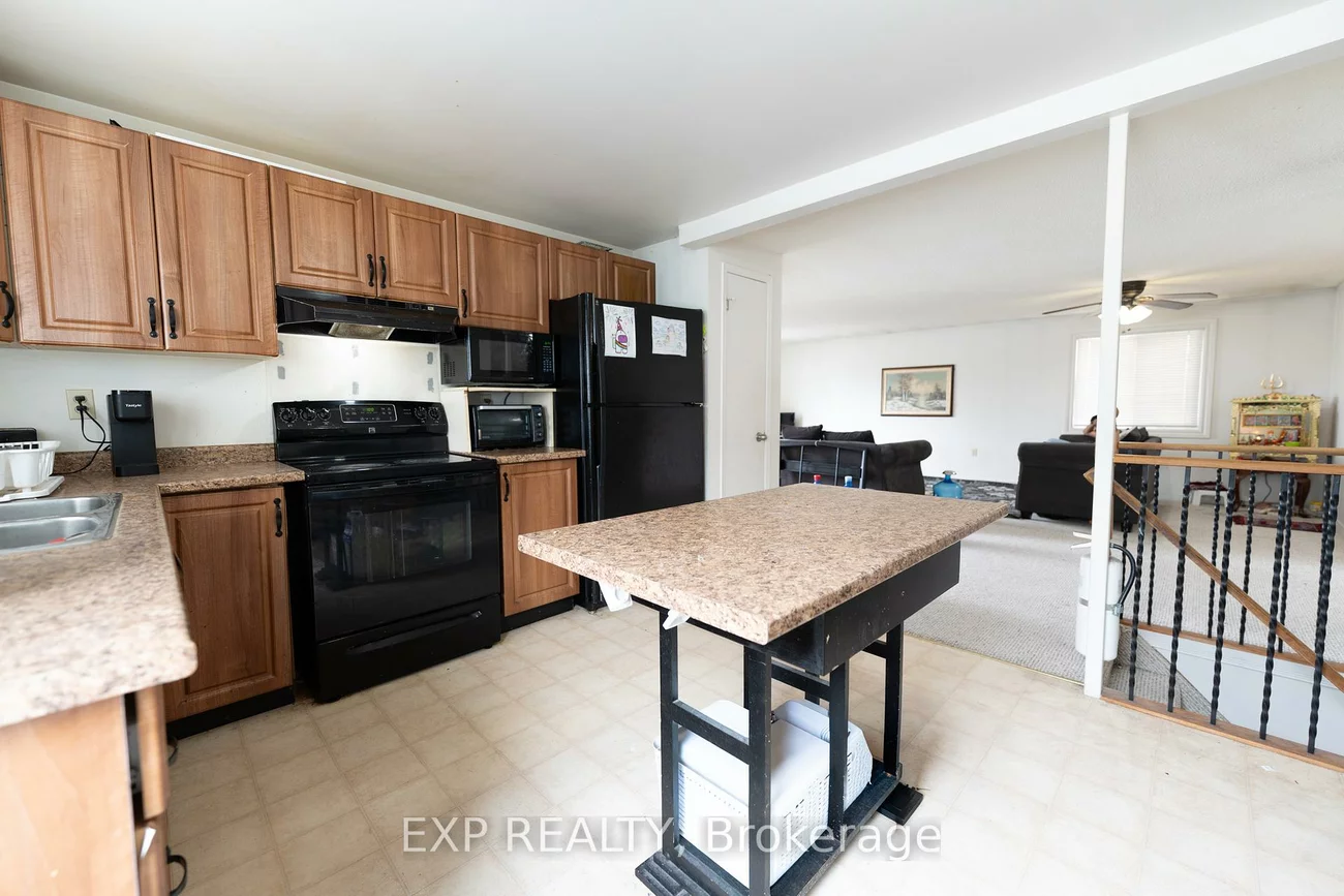 6, Hickling, Grove East, Barrie