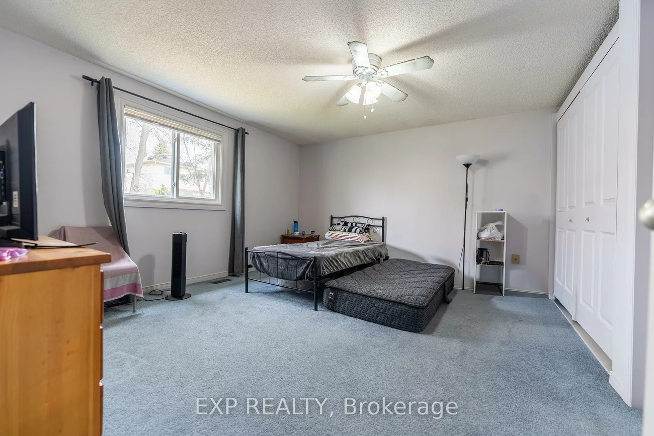 6, Hickling, Grove East, Barrie