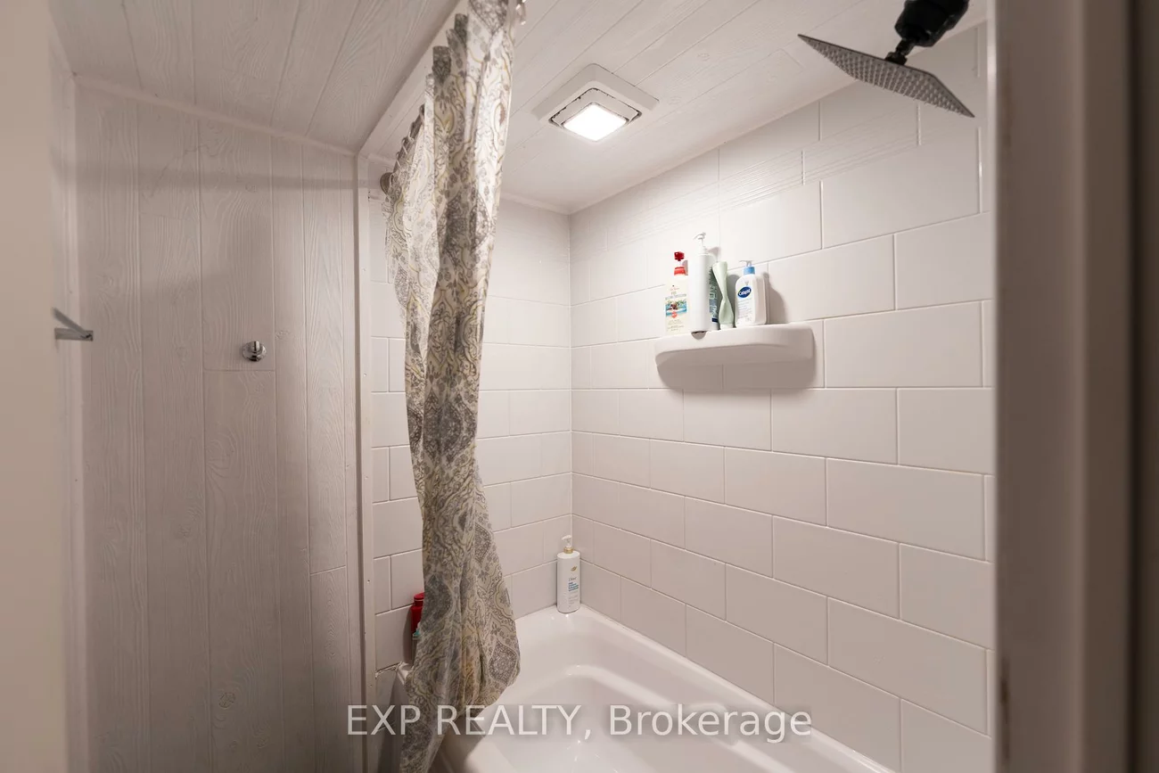 6, Hickling, Grove East, Barrie