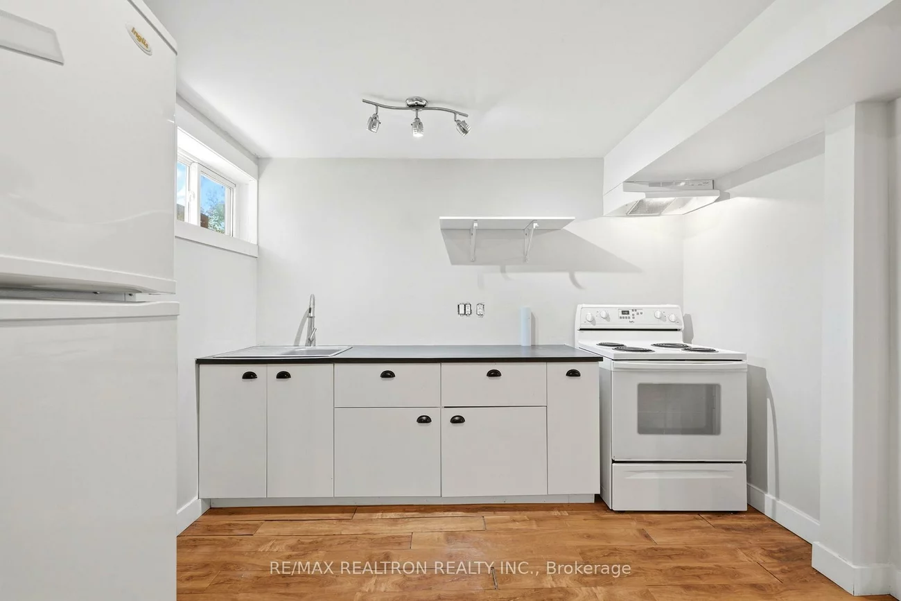 13, SPRINGDALE, Cundles East, Barrie