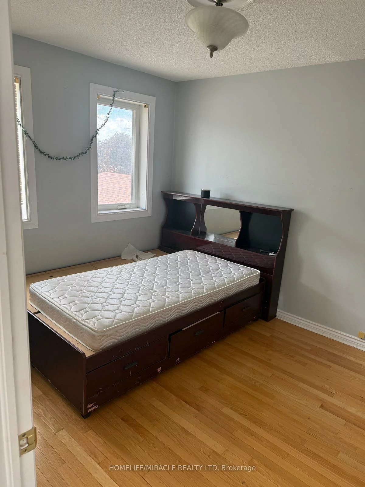 13, Morton, West Bayfield, Barrie