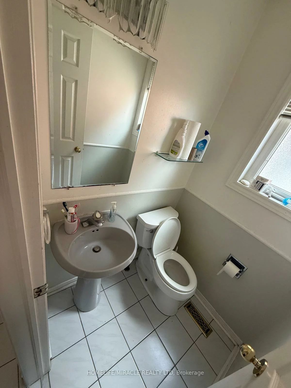 13, Morton, West Bayfield, Barrie