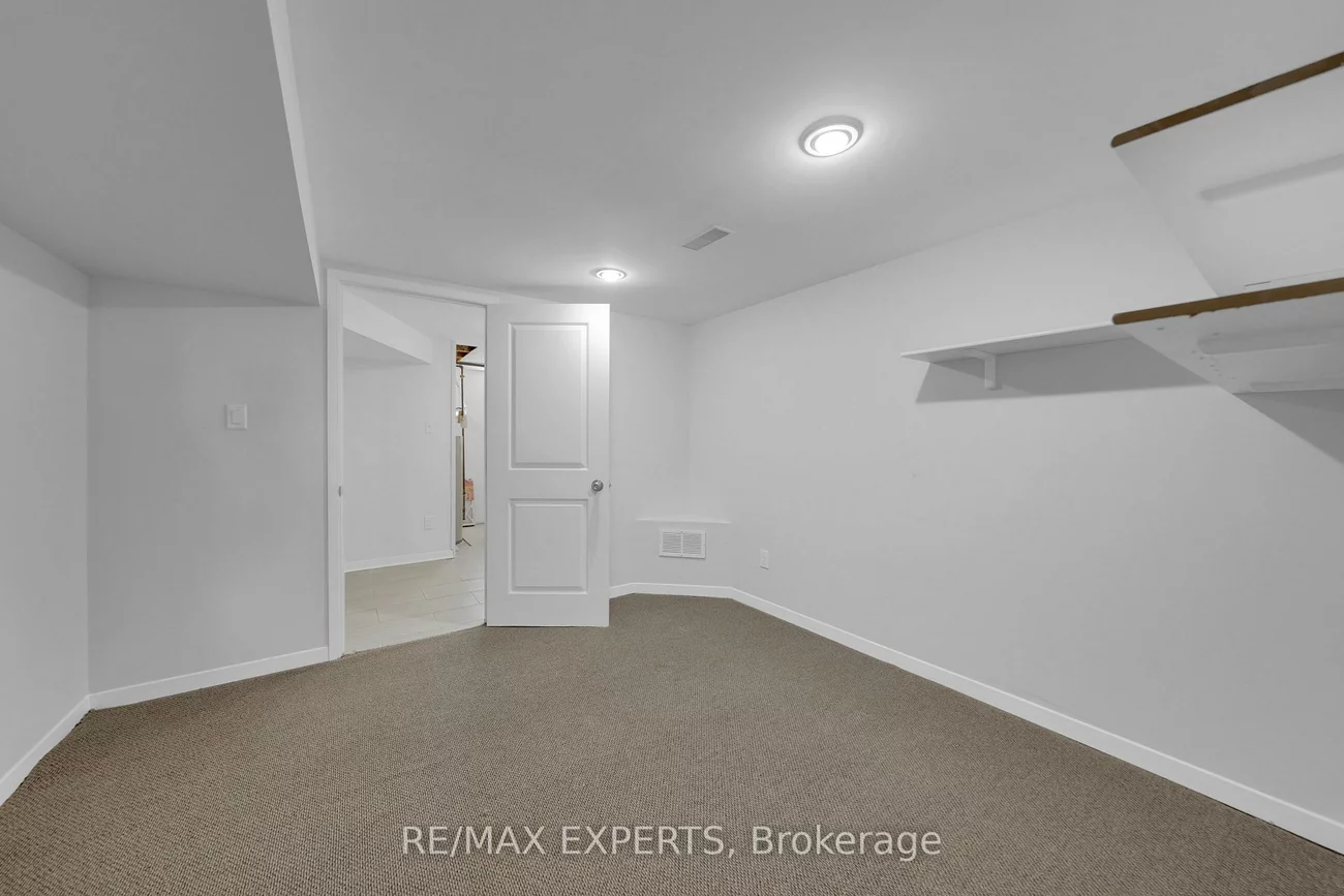 87, Eugenia, Codrington, Barrie