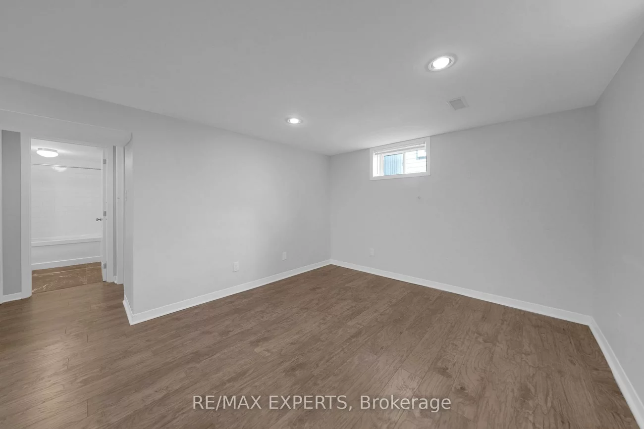 87, Eugenia, Codrington, Barrie