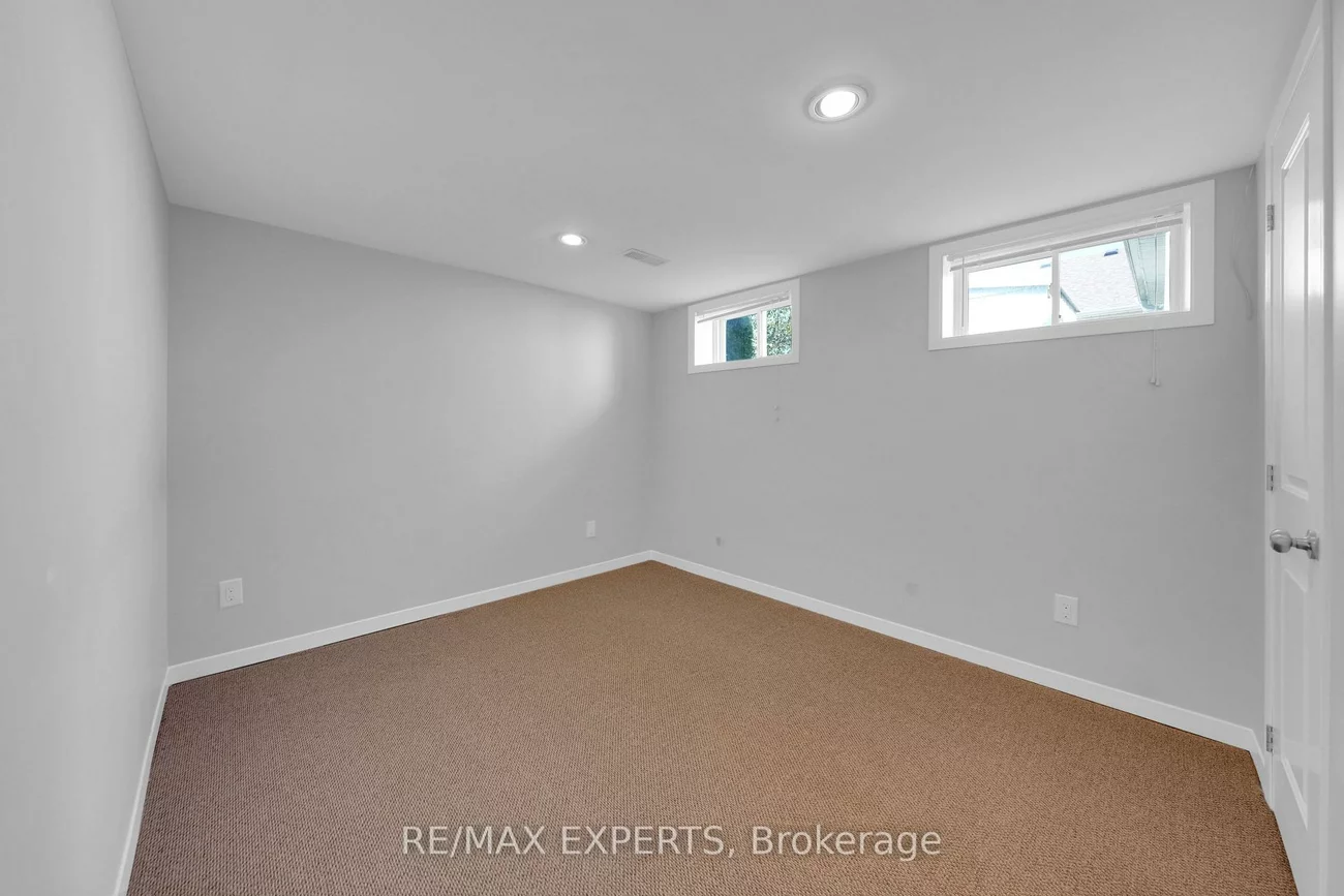 87, Eugenia, Codrington, Barrie