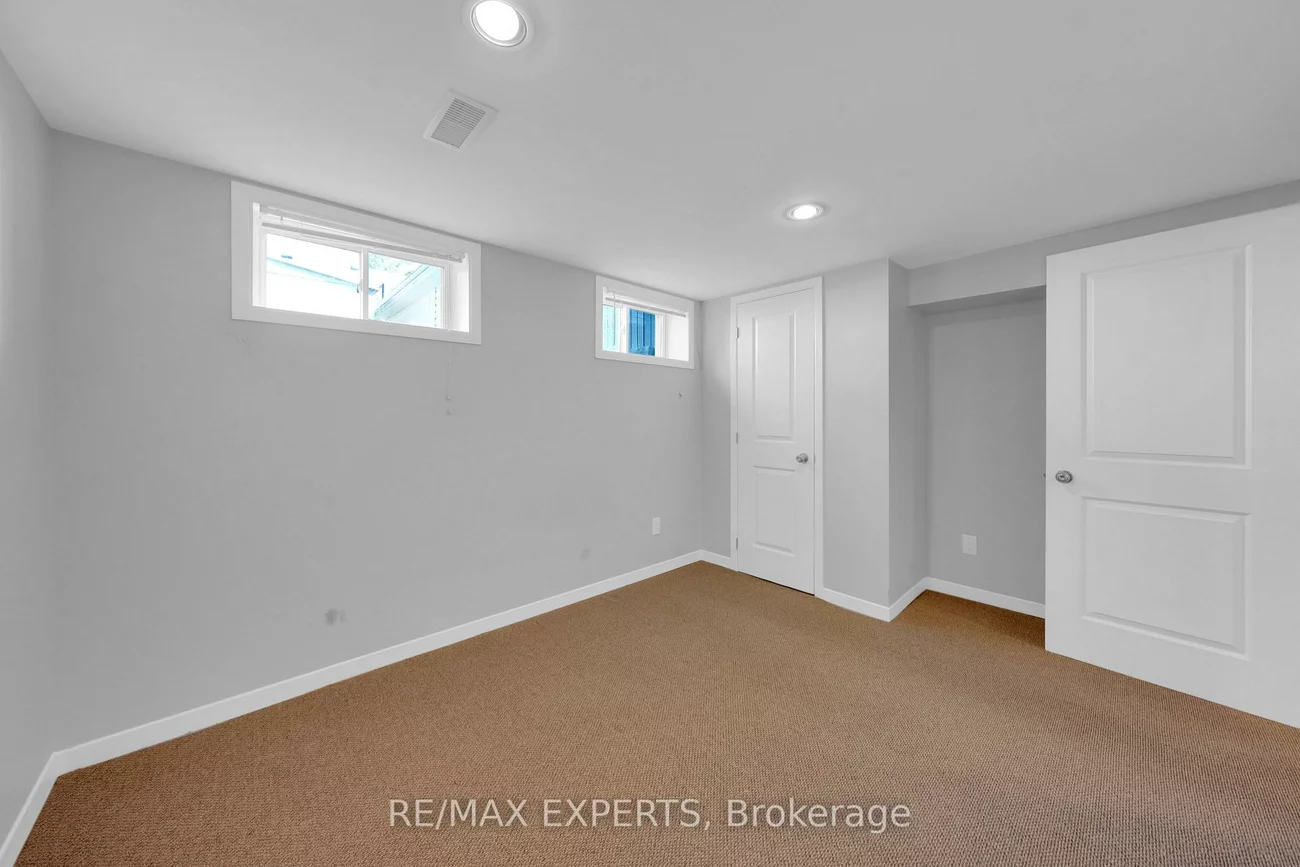 87, Eugenia, Codrington, Barrie