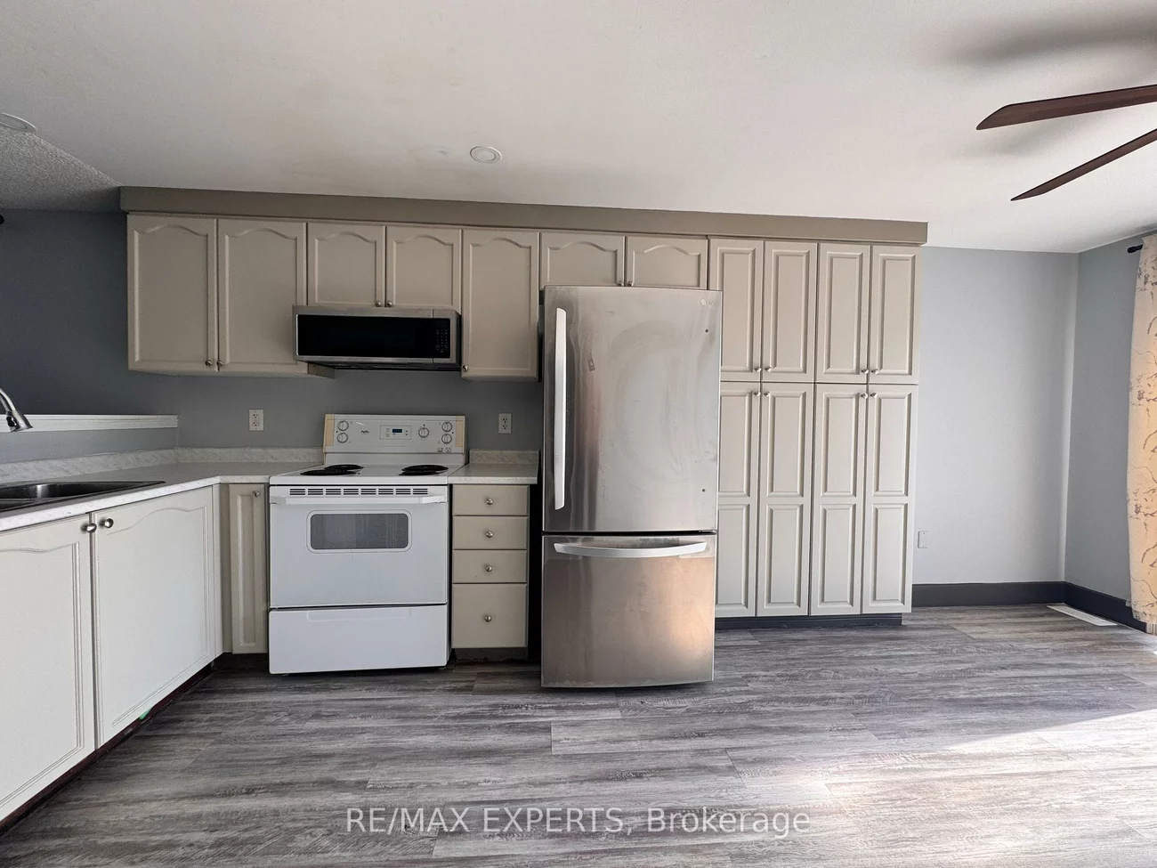 4, Ambler Bay, Georgian Drive, Barrie