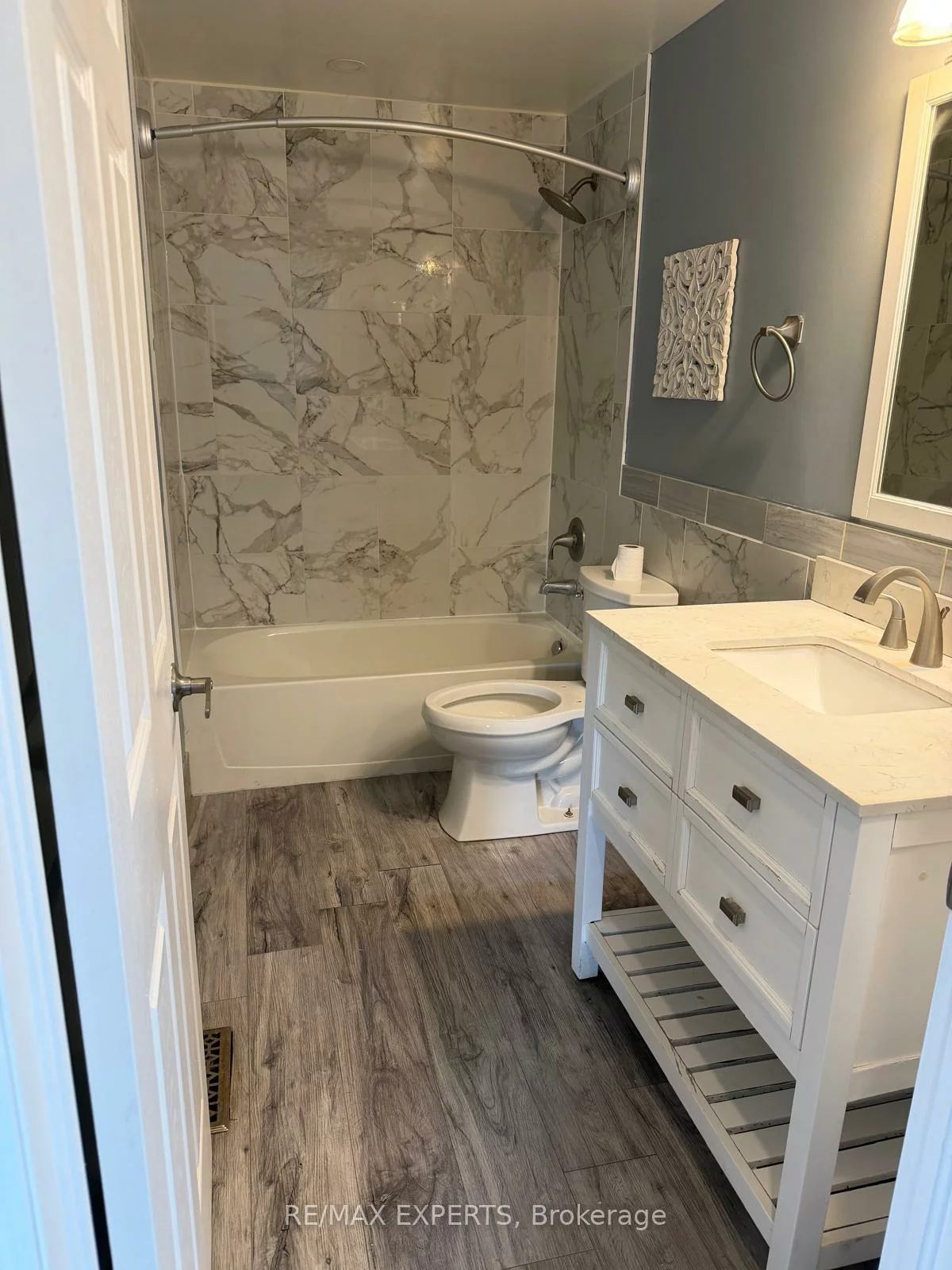 4, Ambler Bay, Georgian Drive, Barrie
