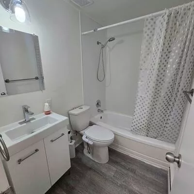 42, Rose, Wellington, Barrie
