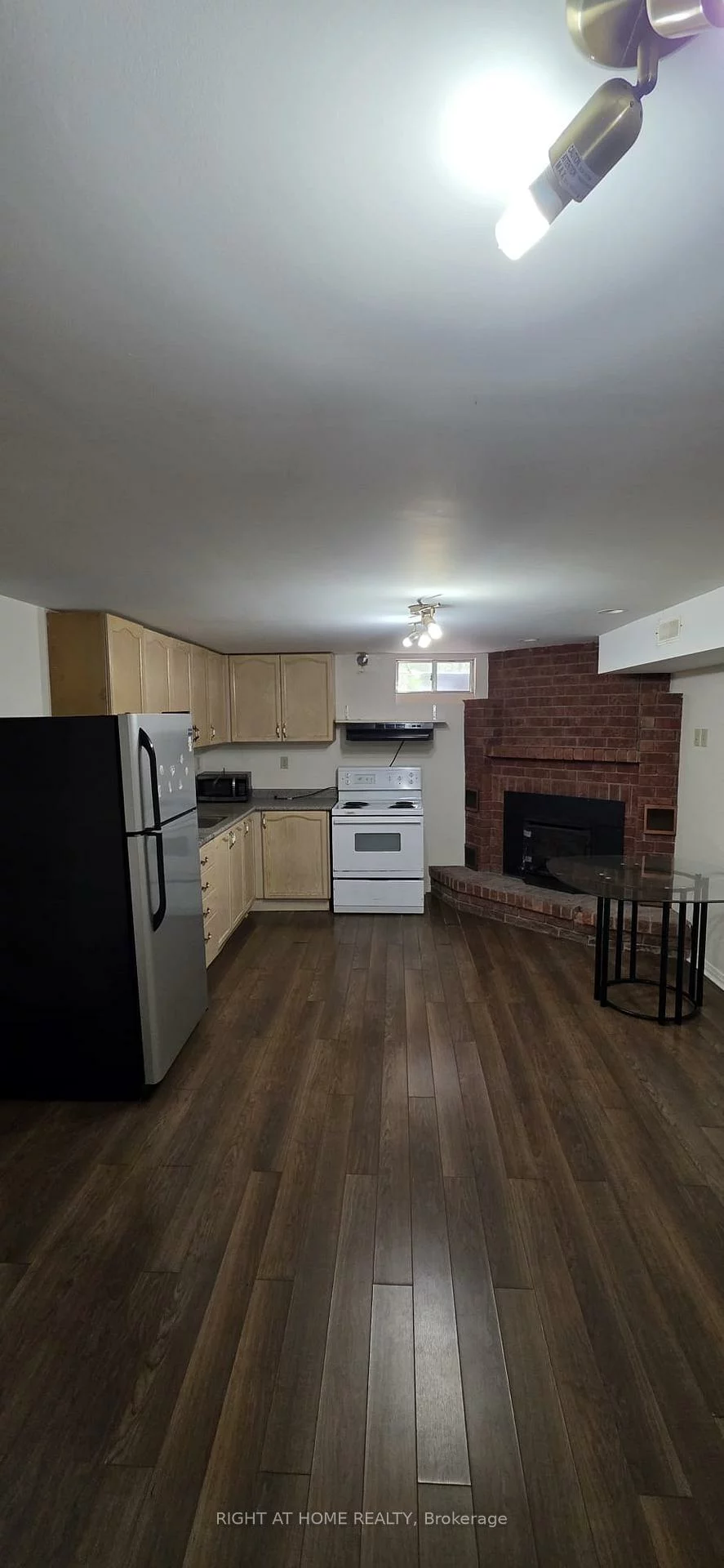 369, HICKLING, Grove East, Barrie