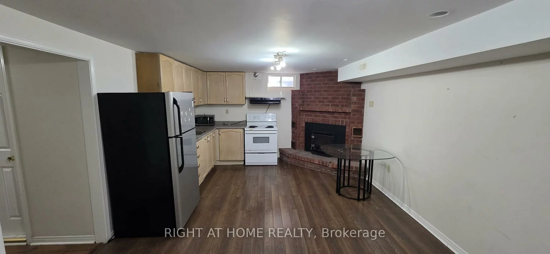 369, HICKLING, Grove East, Barrie