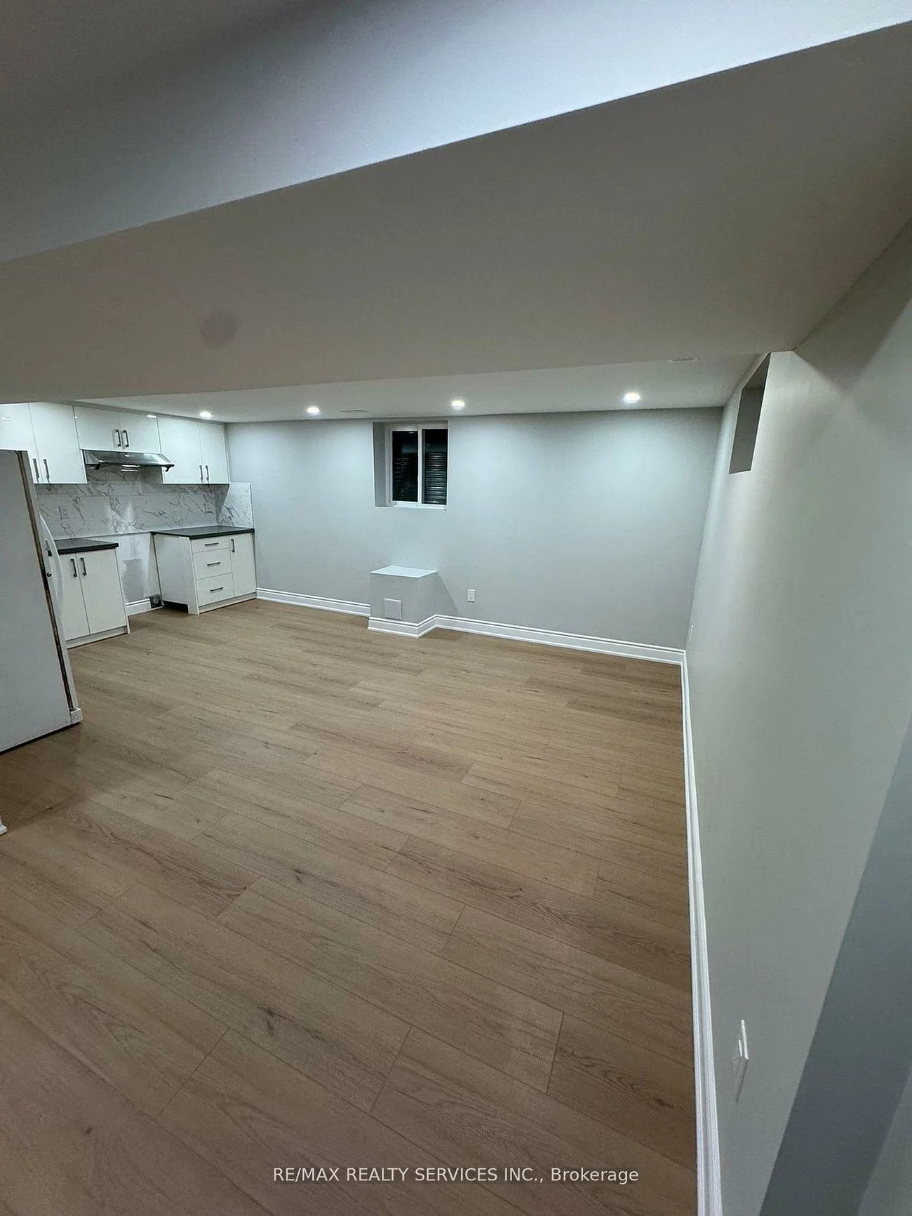 41, Maclaren, Painswick North, Barrie